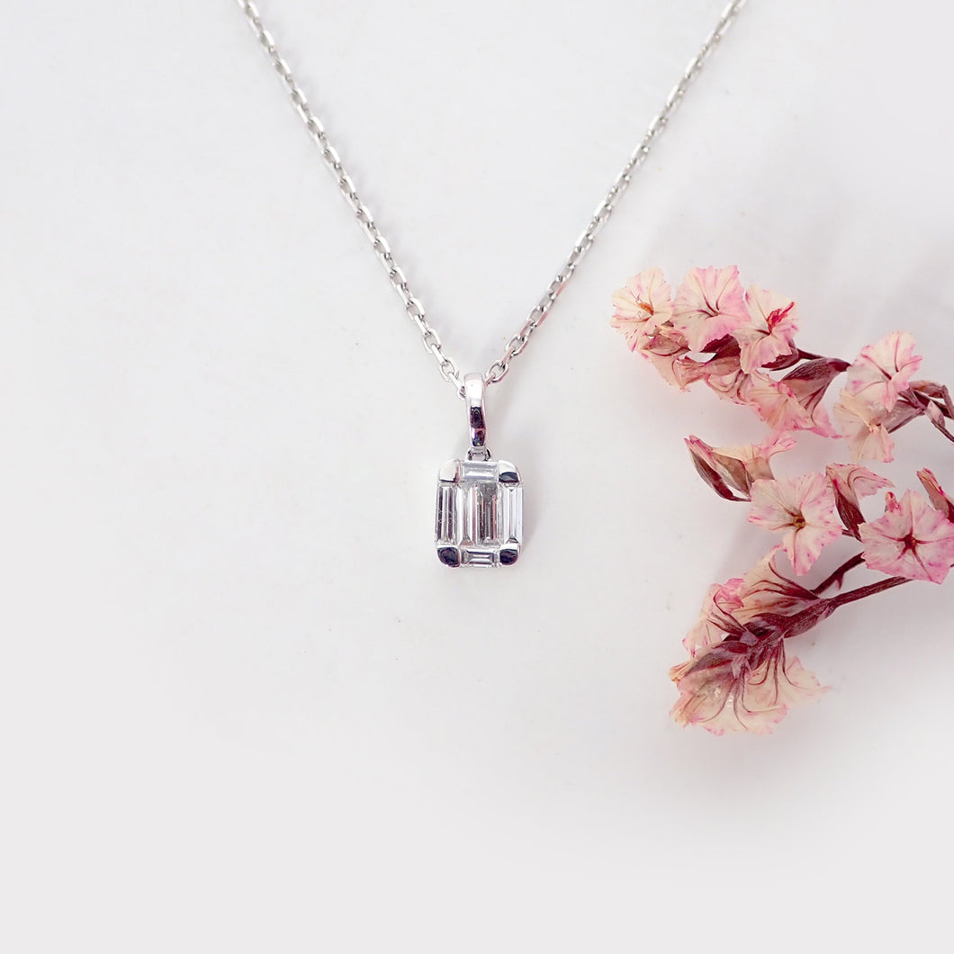 18K白金長方形鑽石吊墜